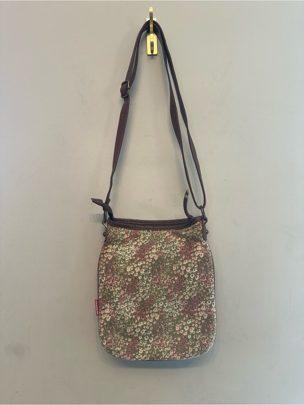 Vintage Y2K Unionbay Floral Shoulder Bag in Brown, Beige and Pink - Picture 4 of 4